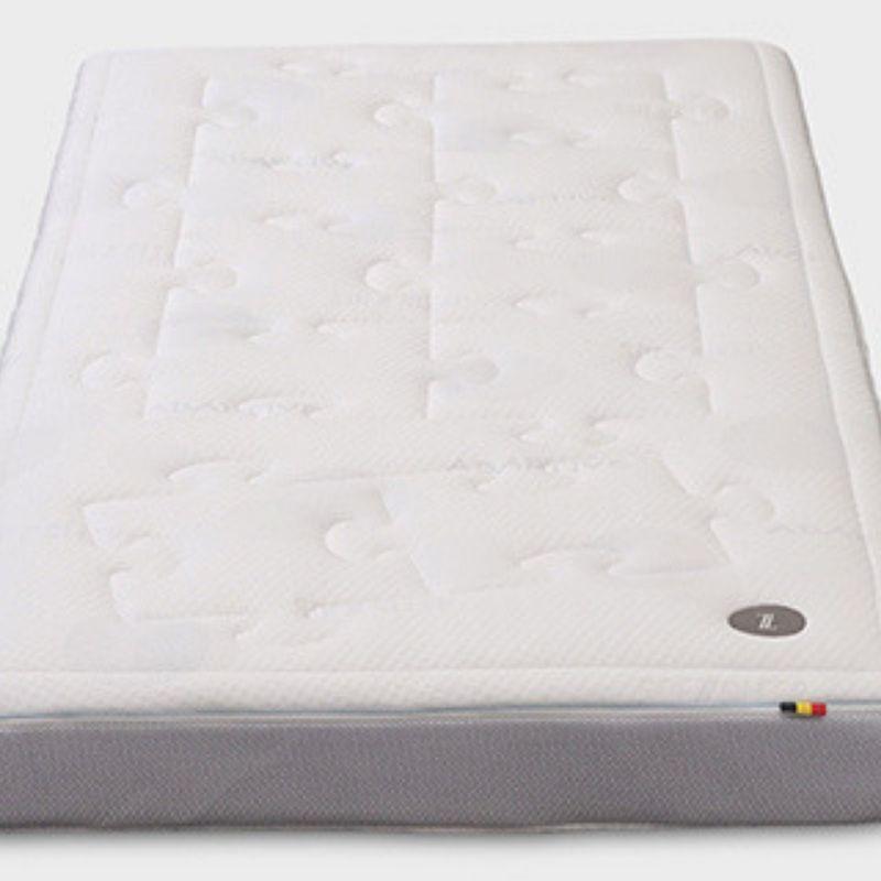 Sofzsleep Starlight 14cm natural latex children's mattress shown from above in single size