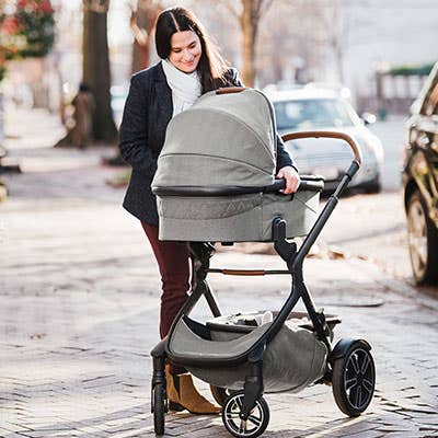 Nuna DEMI™ Grow Carrycot — official Nuna