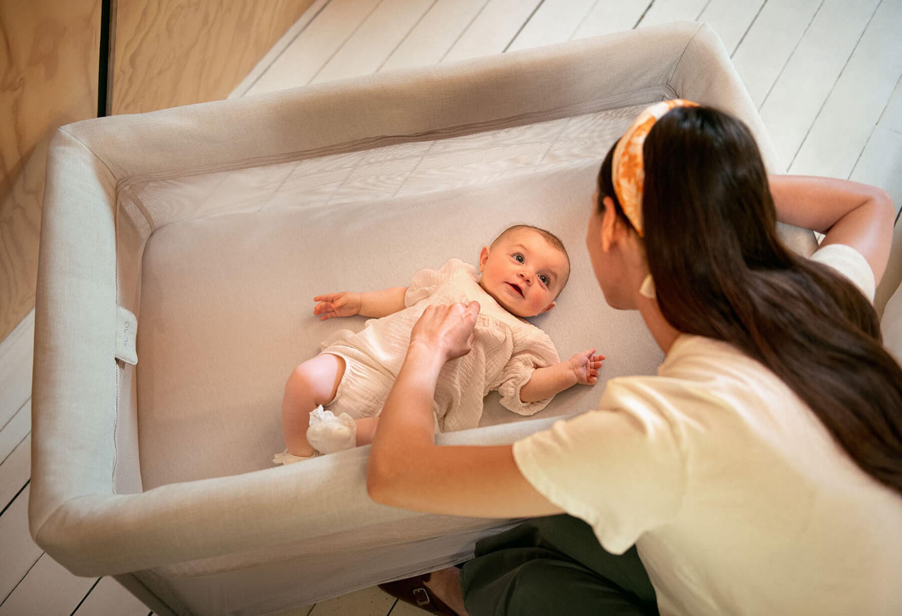 Nuna PAAL Compact Travel Cot — official Nuna