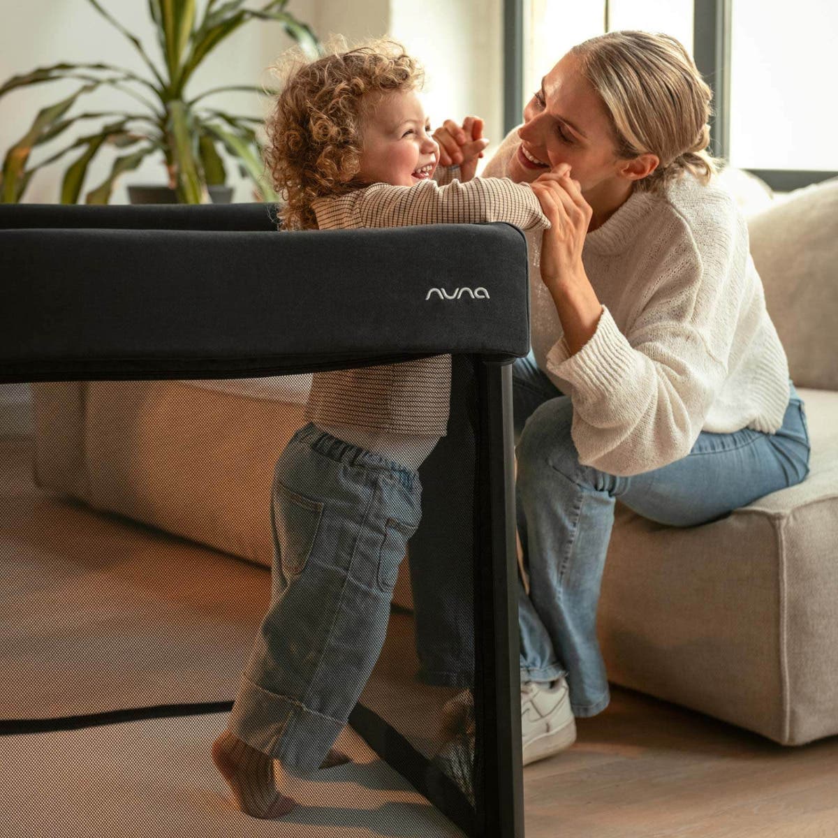 Nuna PAAL Compact Travel Cot — official Nuna